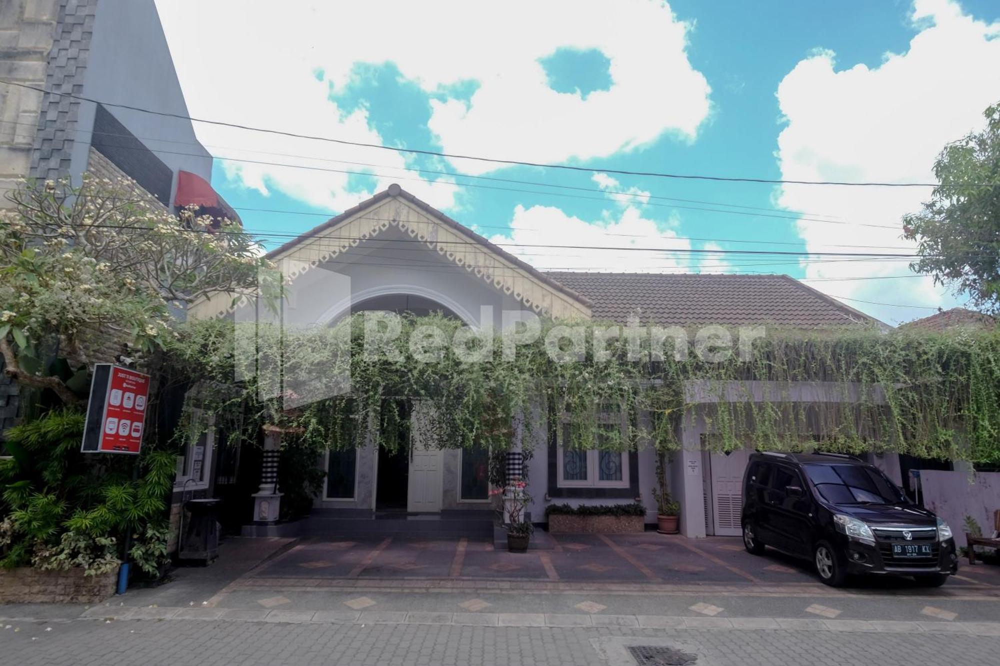 Hotel Just 11 Boutique Syariah Mitra Reddoorz Near Ugm Yogyakarta Kejayan Exterior foto